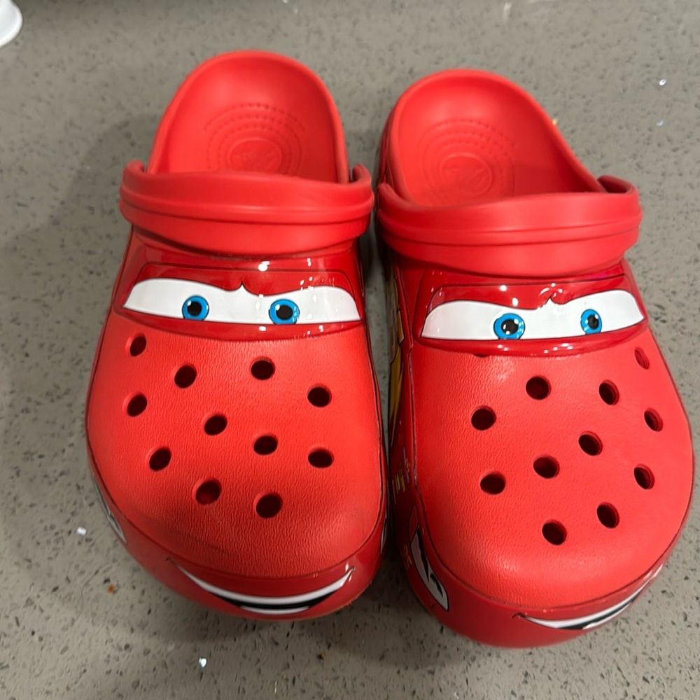 Disney, lightning McQueen crocs